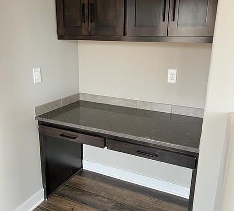 4th image of 12 Bayberry Cir