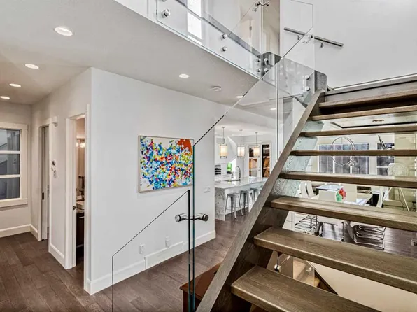 405 N 29th Ave NE, Calgary, AB T2E 2C6