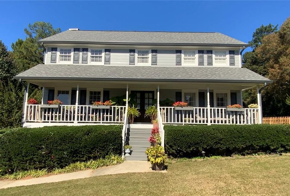 1st image of 921 Thornbush Ct
