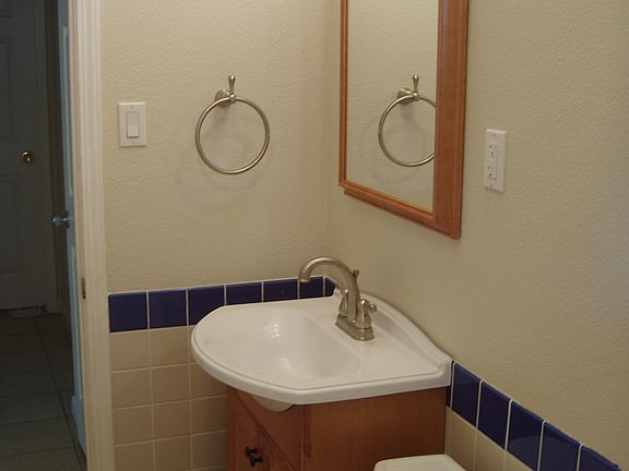 4th image of 138 Yosemite Dr