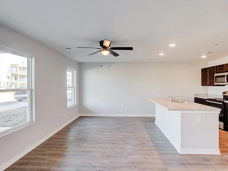 Cypress Point Apartments — Photo 25