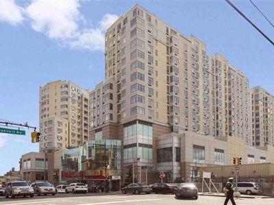 40-28 College Point Boulevard #1801, Flushing, NY, 11354