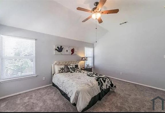 5th image of 4708 Ocean Dr