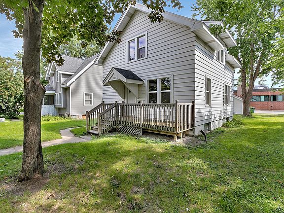 2nd image of 202 14th Ave S