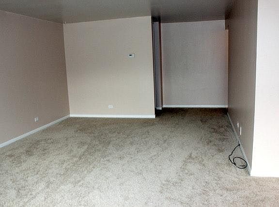 3rd image of 6854 Roberts Dr