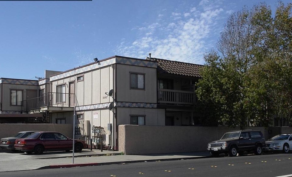 1st image of 1640 23rd St APT 13