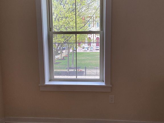 5th image of 1730 W Girard Ave #2F