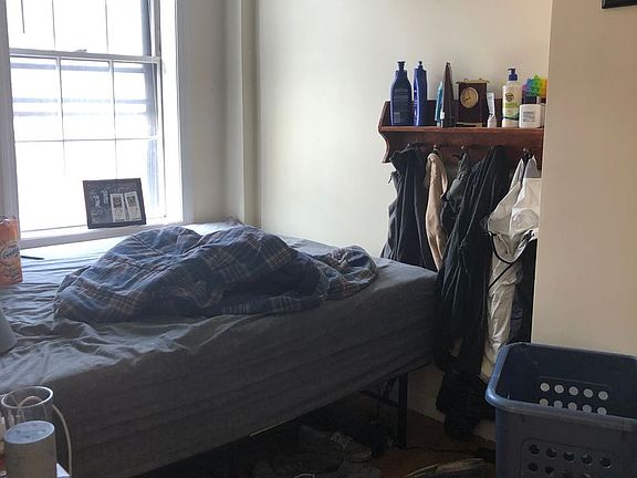5th image of 26 Phillips St #1