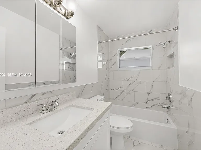 5141 Hollywood Blvd #206 — Photo 10