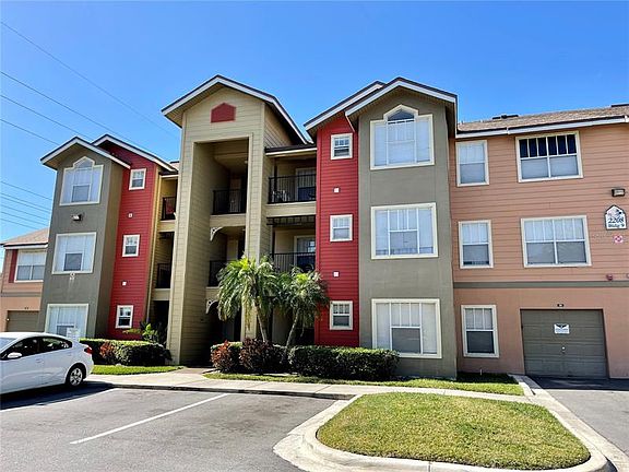 2nd image of 2208 Antigua Pl APT 912