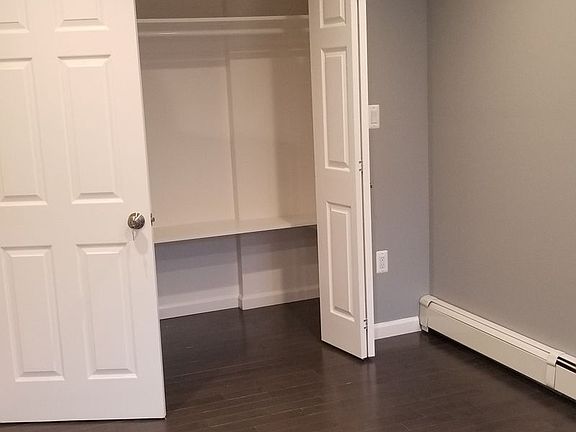 3rd image of 2649 98th St