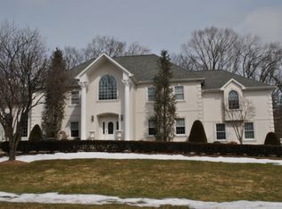 18 Corrigan Way, Old Tappan, NJ 07675