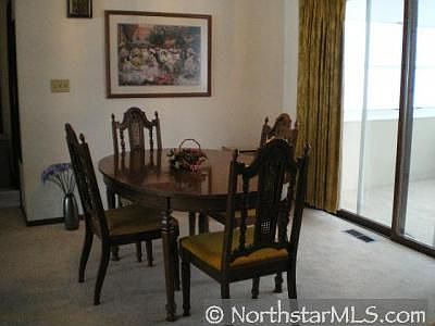 3rd image of 1806 Oak Knoll Dr NE