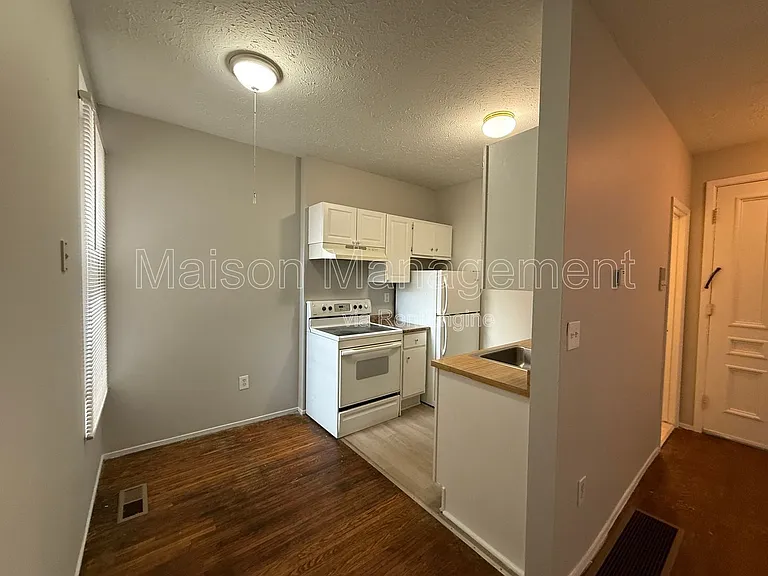 71 Marshall St #6 — Photo 8