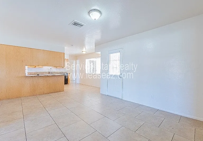 532 W Dublin St — Photo 23