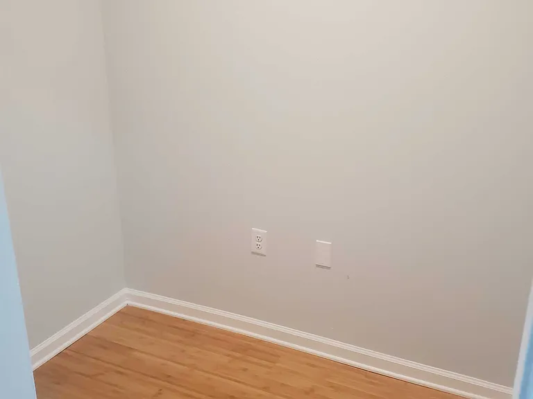 2823 Winchester St — Photo 10