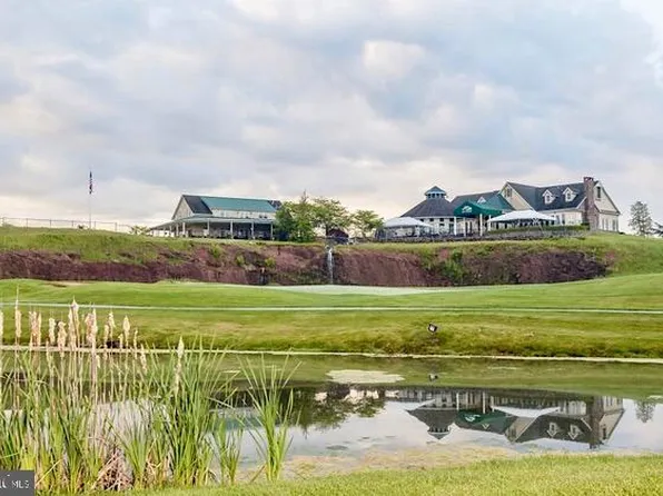 320 Mason Dixon Rd, Gettysburg, PA 17325