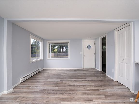 5th image of 2412 84th Street E