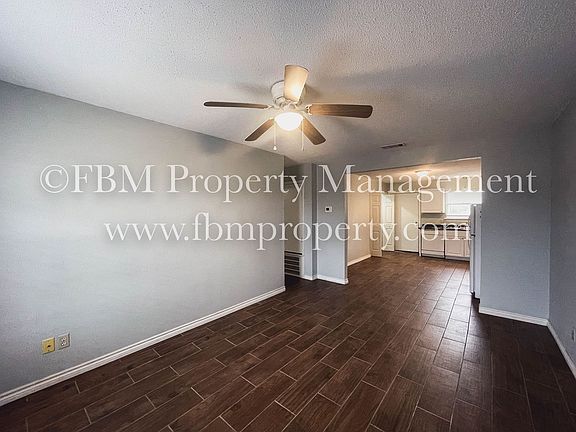 2nd image of 402 N Fairway St #404