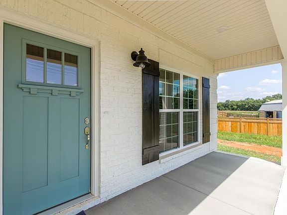 2nd image of 2648 W Jefferson Pike