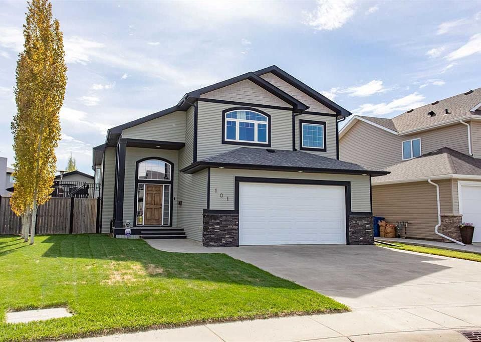 1st image of 101 W Coachman Way