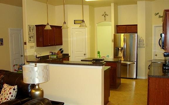 4th image of 1715 La Caya Dr