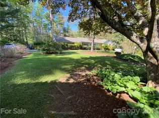 116 Glengary Dr, Flat Rock, NC 28731