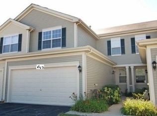 647 W Jonathan Dr, Round Lake, IL 60073