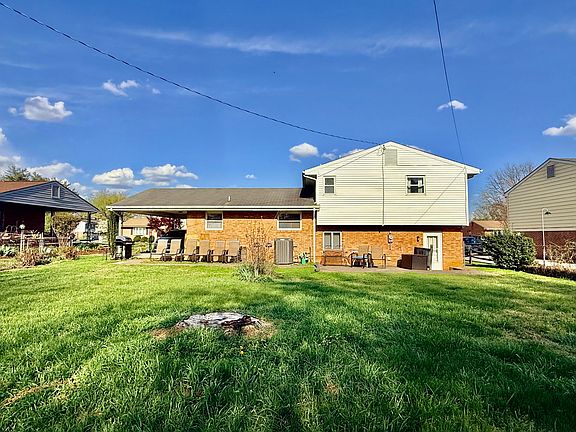 3rd image of 5838 Sierra Dr