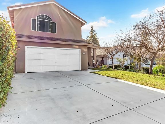 2nd image of 1585 Las Brisas Dr