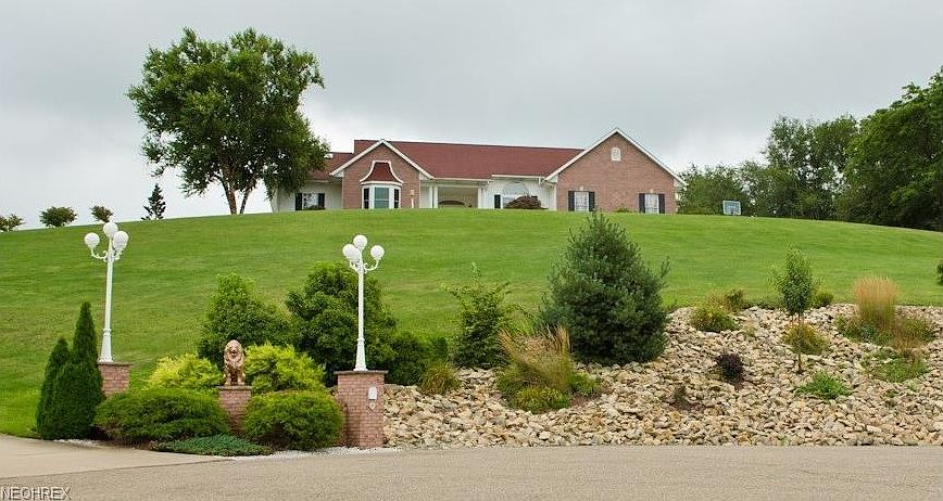 1st image of 224 Longview Ct NE