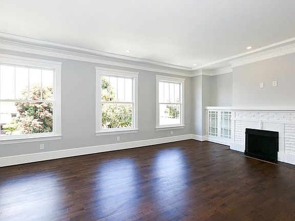 3rd image of 1155 Bay St