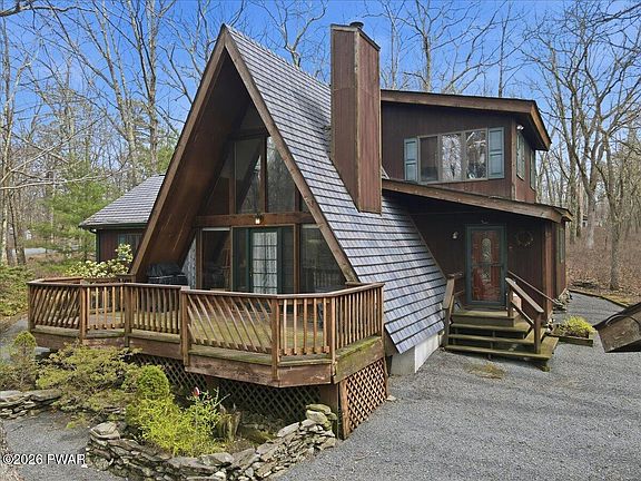2nd image of 802 E Spur Ct