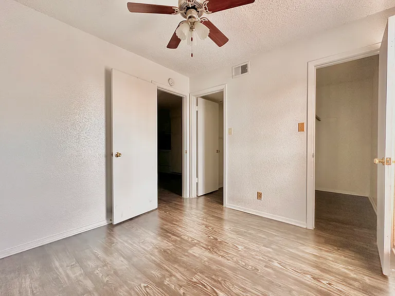 2803 Hemphill Park #B309 — Photo 5