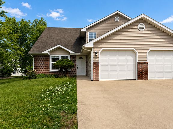 2nd image of 3306-3308 Dove Dr