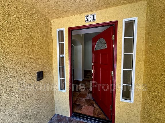 3rd image of 530 Newhaven St