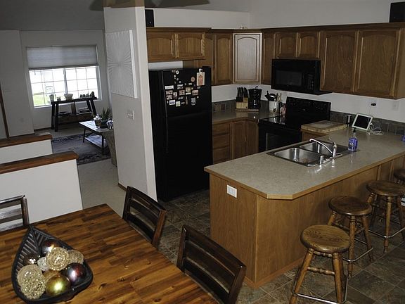 5th image of 1704 N Tschirley Ln