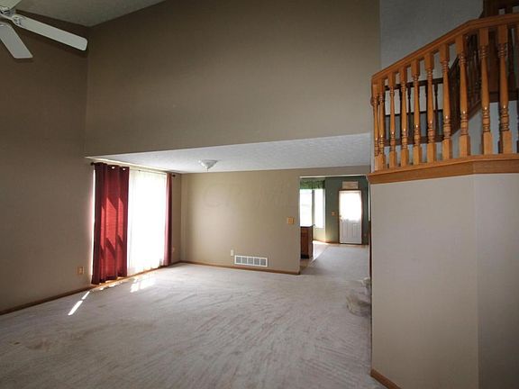 3rd image of 815 Gascony Dr