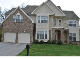 25 Montague Rd, Newark, DE 19713