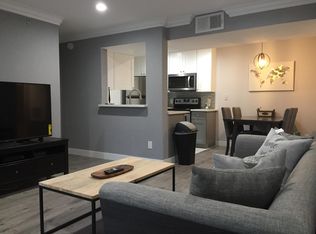 201 Mission Laguna Ln, Las Vegas, NV 89107
