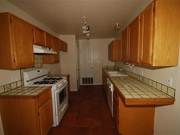 3rd image of 12 Salida Del Sol Trl