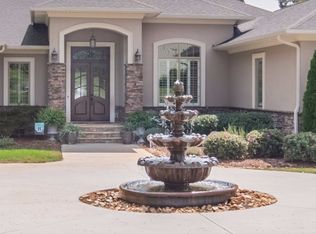 848 Armstrong Rd, Belmont, NC 28012