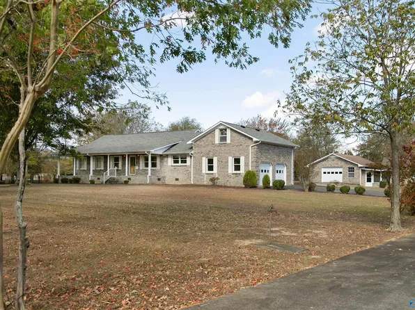 245 6th St E, Grant, AL 35747