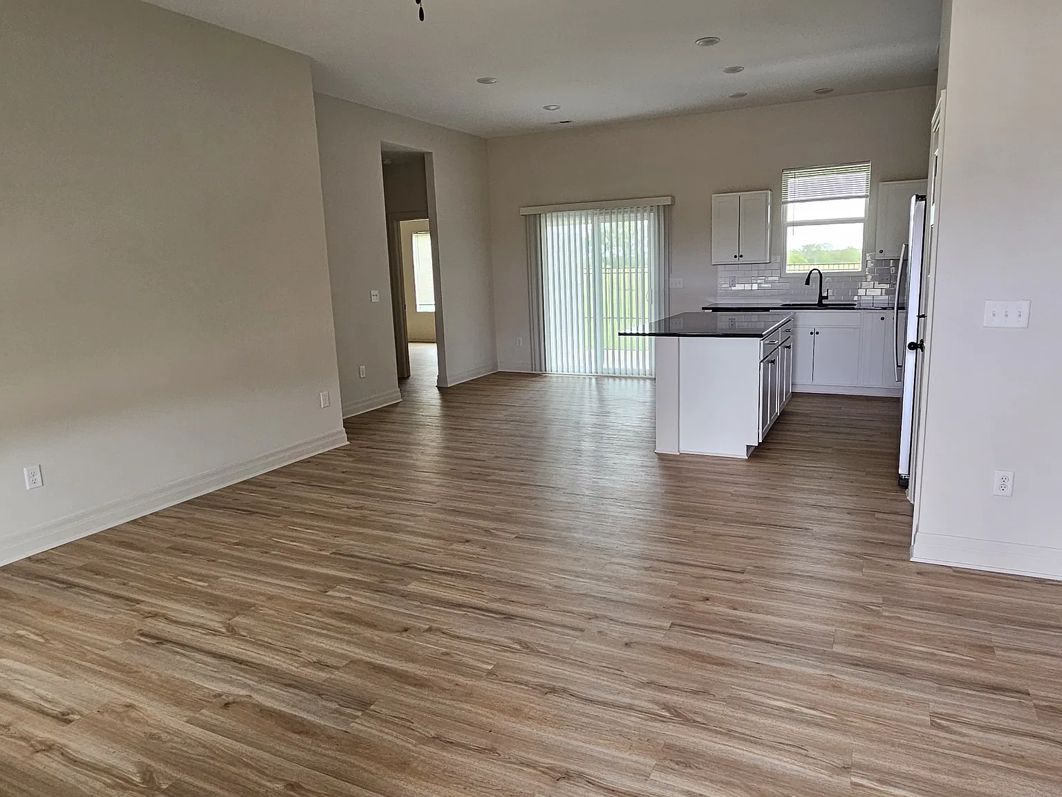 1529 Garnet Lane - 1 — Photo 2