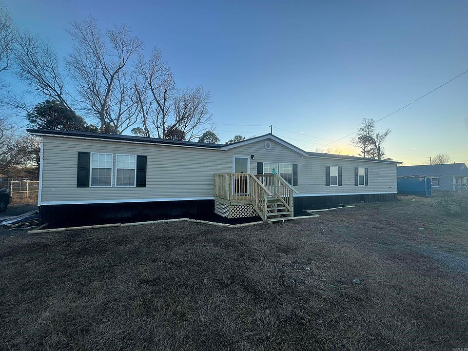 1st image of 3210 Campbell Ln