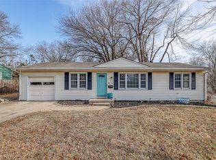 7451 Beverly St, Overland Park, KS 66204