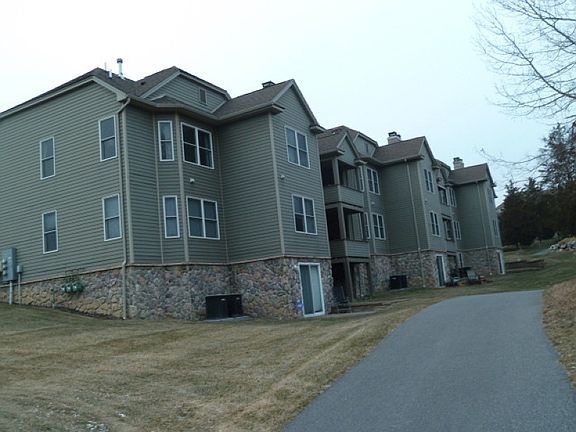 3rd image of 11 Cornwall Ct #W306