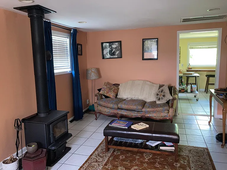 3460 Knight Dr — Photo 10
