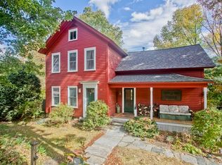 21 William St, Chester, MA 01011