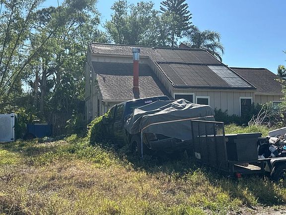 4th image of 1003 Gantt Ave